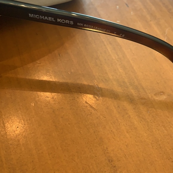 Michael Kors Sunglasses - Picture 10 of 12